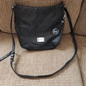 Michael kors crossbody bag